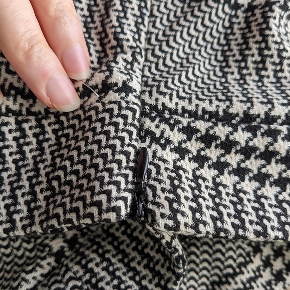 ZARA plaid houndstooth ruffle flounce shorts size small black white high rise @R - Picture 6 of 9